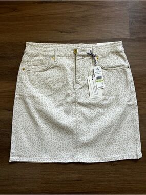 Tommy Bahama Sandy Spots Short Skirt Sz 4 Leopard Print 045-Coconut NWT
